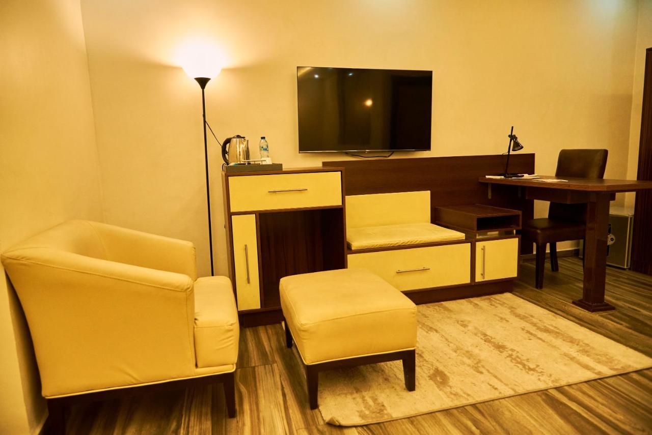 Mayfair Hotel Maitama أبوجا المظهر الخارجي الصورة